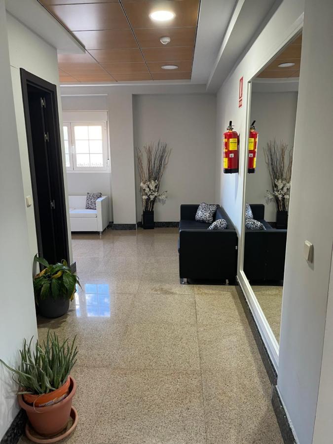 Hotel Alda Borox Екстер'єр фото