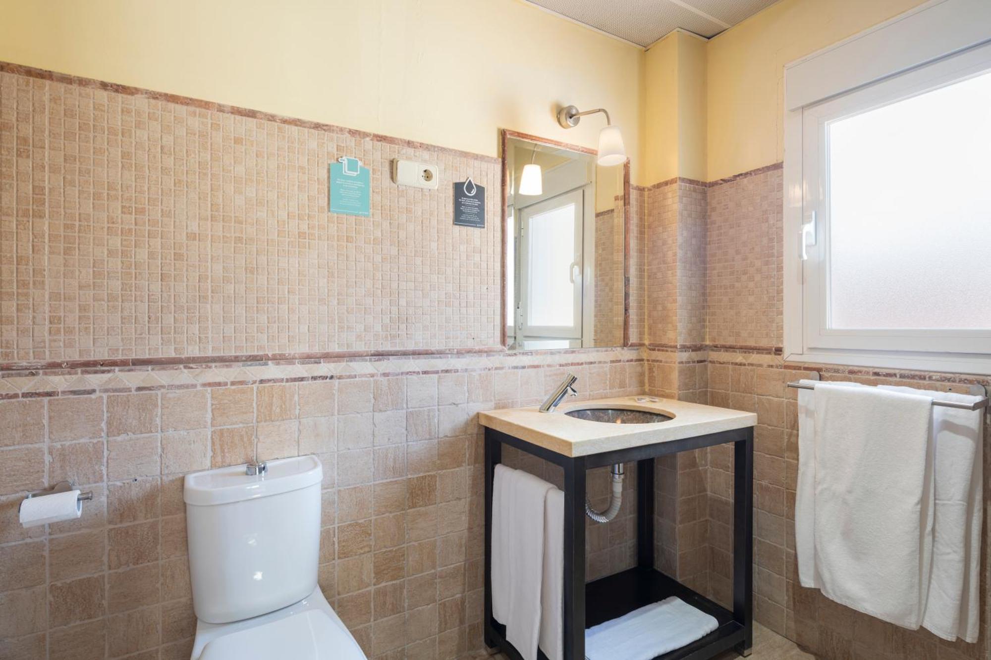 Hotel Alda Borox Екстер'єр фото