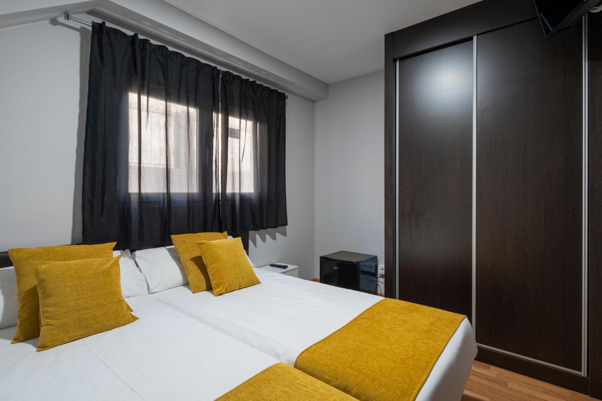 Hotel Alda Borox Екстер'єр фото