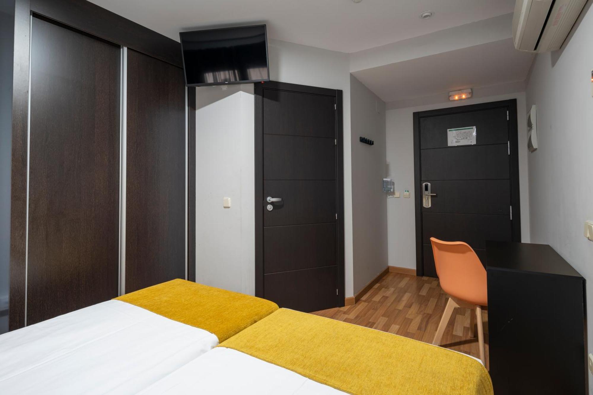 Hotel Alda Borox Екстер'єр фото