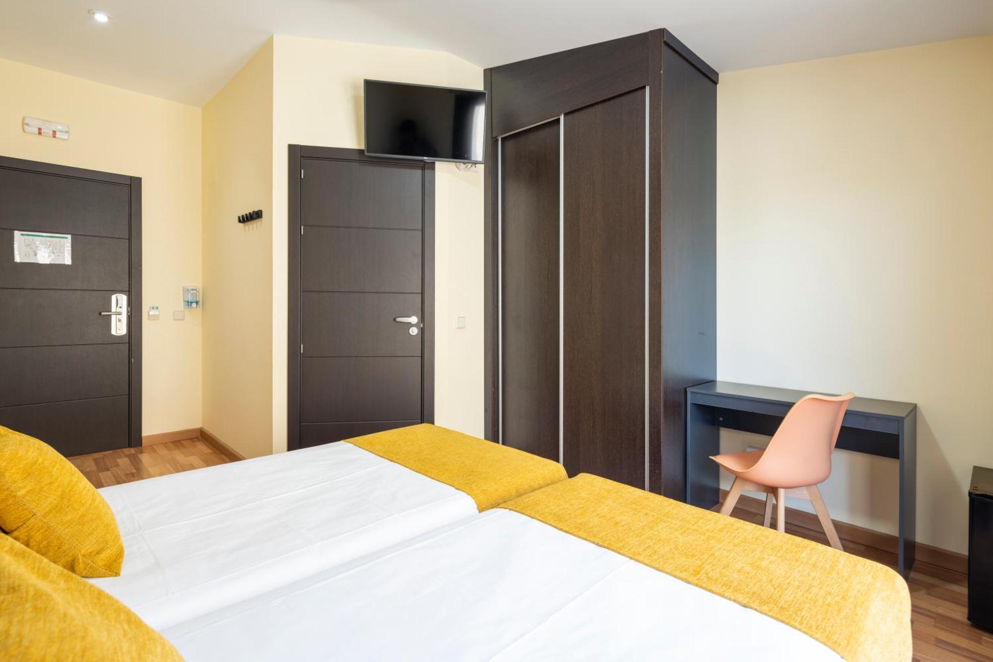 Hotel Alda Borox Екстер'єр фото