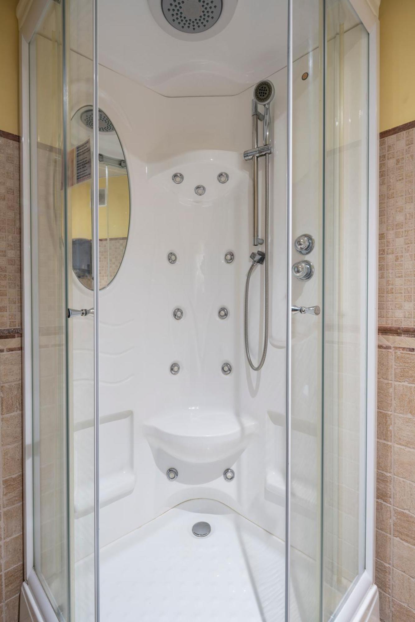 Hotel Alda Borox Екстер'єр фото